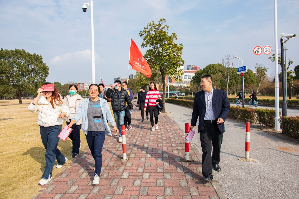 1639055515620043782.jpg 人工智能研究院-小.jpg