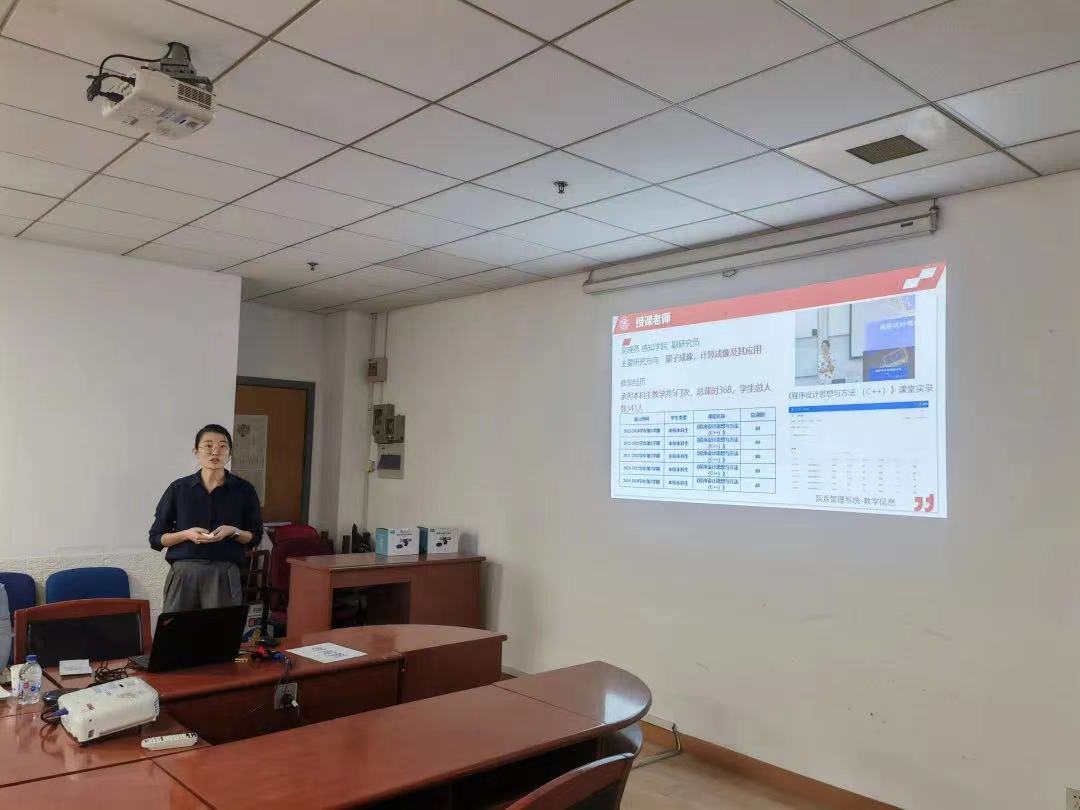 图2比赛现场.jpg 图2比赛现场.jpg
